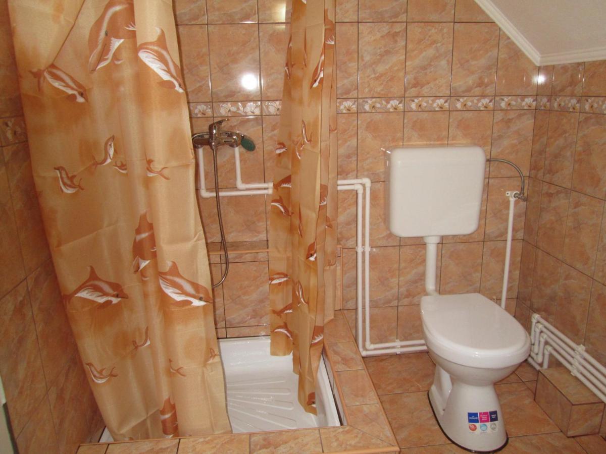 Molnar Vendeghaz Bed & Breakfast เปรอิด ภายนอก รูปภาพ